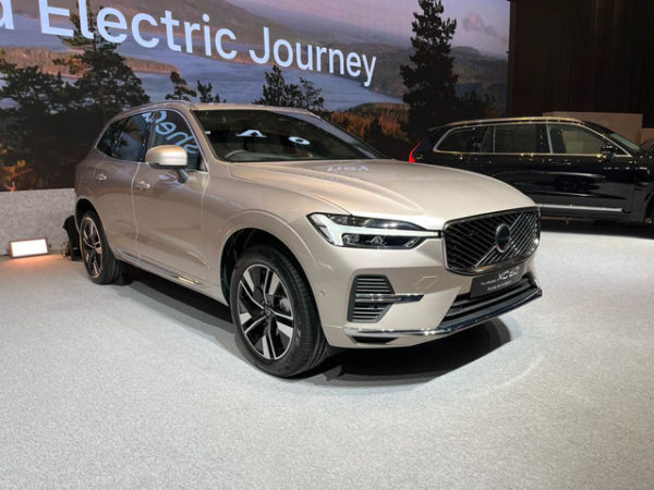 Volvo XC60 PHEV. Foto: Fitra Andrianto/kumparan