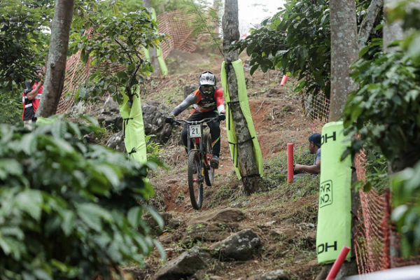 Putaran final kejuaraan 76 Indonesian Downhill (IDH) 2025 di Klemuk Bike Park, Batu, Jawa Timur. Foto: 76 Indonesian Downhill