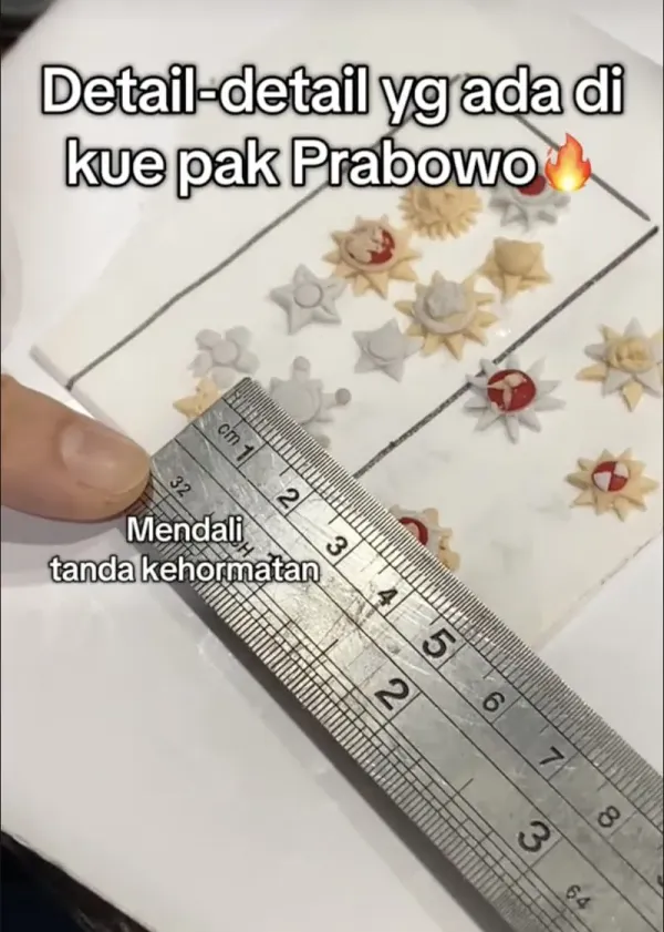 Prabowo Ulang Tahun, Dapat Kue hingga Tumpeng dengan Desain Spesial!