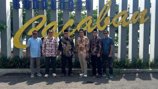 KUNJUNGI TEMPAT WISATA-  Komisi II DPRD Kabupaten Tegal melakukan kunjungan lapangan atau Kunlap ke Objek Wisata Waduk Cacaban, Kecamatan Kedungbanteng, Sabtu (18/10/2025)