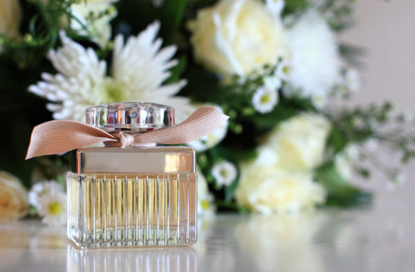 Ilustrasi Eau de Parfum (EDP). Foto: Flying object/Shutterstock