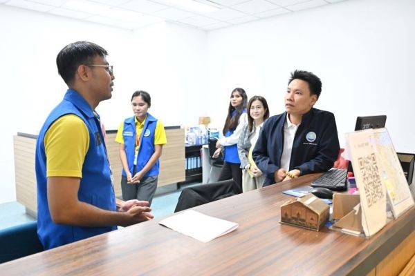 “อรรถกร” ตรวจเยี่ยมศูนย์ช่วยเหลือ-ตำรวจท่องเที่ยวภูเก็ต สร้างความมั่นใจแก่นักท่องเที่ยว