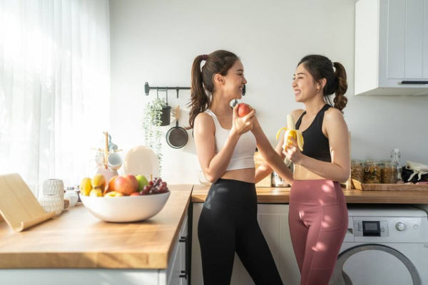 Ilustrasi waktu makan buah. Foto: Shutterstock