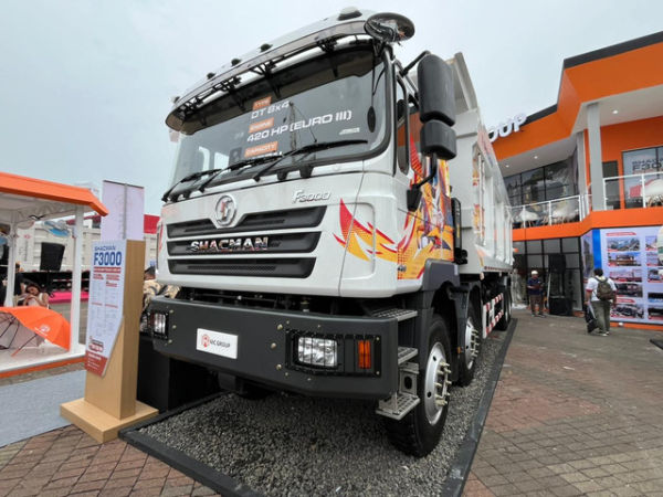 Truk Shacman F3000. Foto: Alvian Yoga Yulianto/kumparan