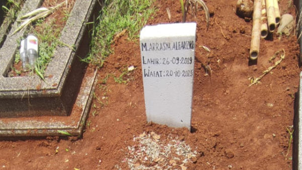 Makam Muhammad Arrasya Alfarizky. Foto: Dok. kumparan