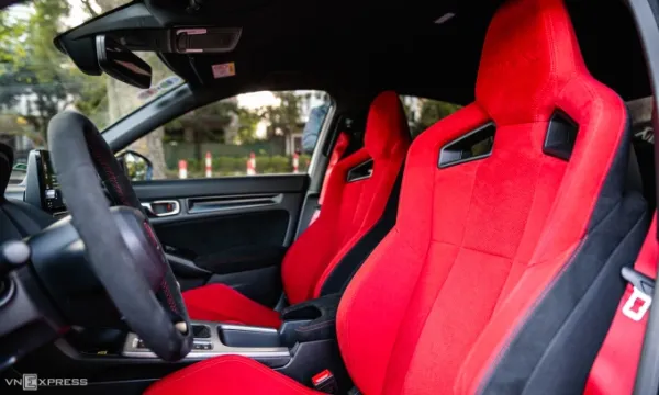 Bộ ghế thể thao trên Civic Type R. Ảnh: Minh Quân