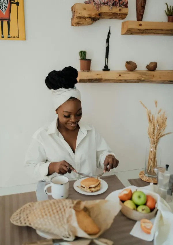 if phone dumbed you down stay healthy make yourself smart woman eating breakfast