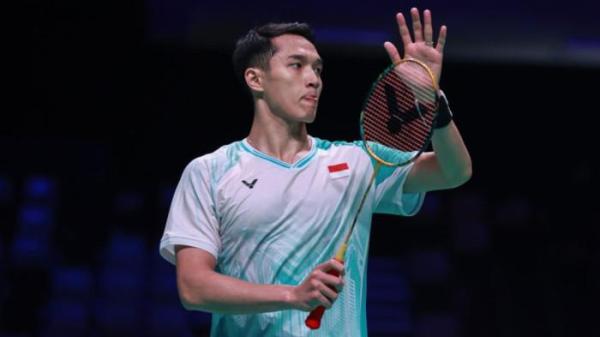 SELEBRASI - Tunggal putra Indonesia, Jonatan Christie berselebrasi setelah mengalahkan Alex Lanier (Prancis) dalam babak semifinal Denmark Open 2025 pada 18 Oktober 2025 di Jyske Bank Arena, Odense, Denmark. Dok/PBSI