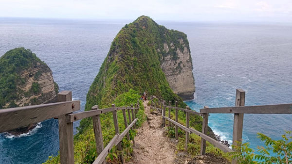 Suasana Pantai Kelingking, Nusa Penida, Bali, Kamis (30/10/2025). Foto: Denita BR Matondang/kumparan