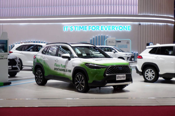 Toyota Corolla Cross E100 di GIIAS 2023.  Foto: Aditya Pratama Niagara/kumparan