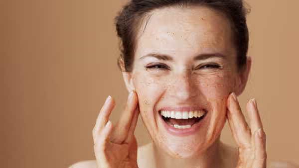 Skin exfoliation: All about the types and the right time for it | HealthShots
