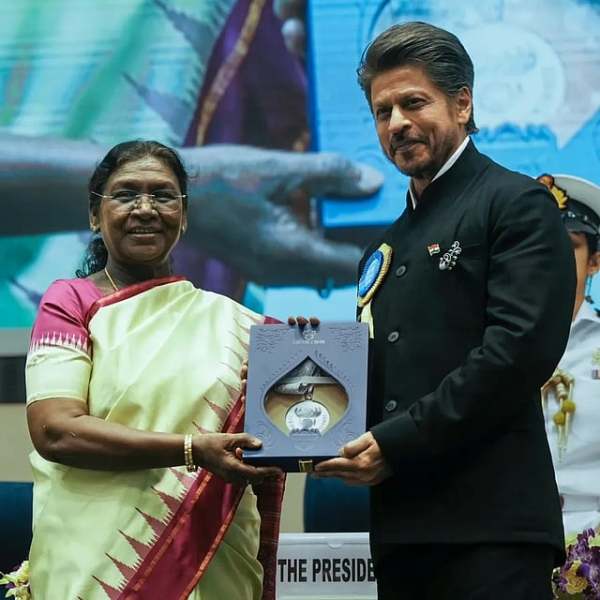 SRK gets his first National Award