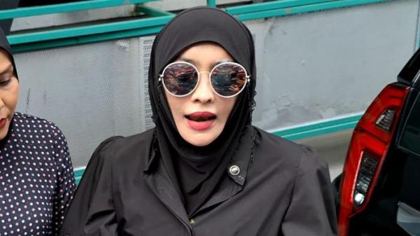 SAKSI SIDANG NIKITA MIRZANI - Dokter Samira alias Doktif menjadi saksi dalam sidang kasus dugaan pemerasan dan TPPU, dengan terdakwa Nikita Mirzani.