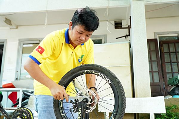 Những vòng xe chở ước mơ đến trường - Ảnh 6. xe đạp - Ảnh 6.