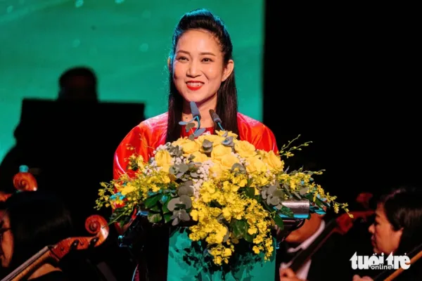 Hòa nhạc Giao hưởng hữu nghị Việt Nam - Trung Quốc nhân 75 năm thiết lập quan hệ ngoại giao - Ảnh 2. Hòa nhạc Giao hưởng hữu nghị Việt Nam - Trung Quốc nhân 75 năm thiết lập quan hệ ngoại giao - Ảnh 2.