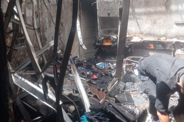 Kondisi kebakaran rumah Hakim PN Medan, Selasa (5/11/2025). Foto: DPKP Medan