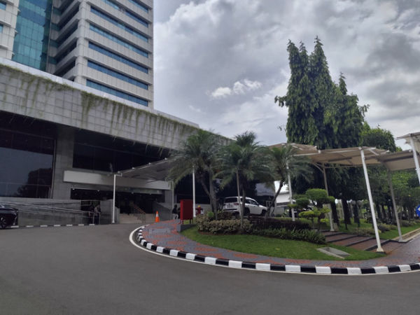 Suasana Kompleks Parlemen Senayan sudah tidak ada lagi penjagaan dari TNI/Polri, pada Kamis (6/11/2025). Foto: Luthfi Humam/kumparan