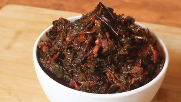 Bihari Style Aalu Laal Saag Recipe