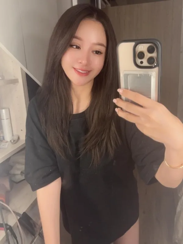 Taiwanese model and social media influencer Iris Hsieh. Photo from Instagram/irisirisss900