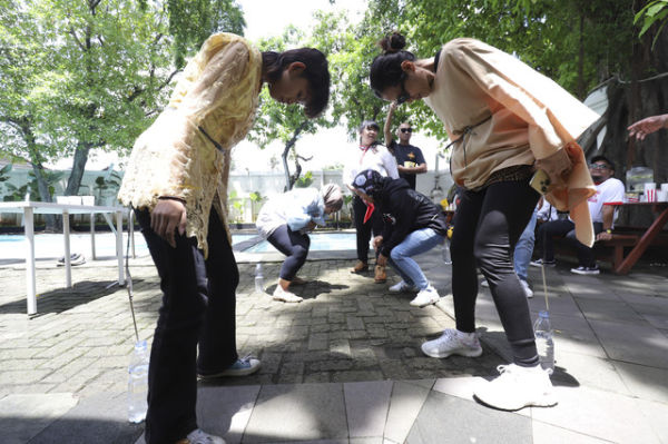 Keseruan kumparan On The Road di kantor kumparan, Jakarta Selatan, Minggu (9/11/2025). Foto: Jamal Ramadhan/kumparan