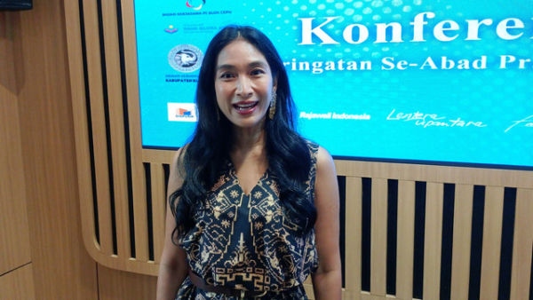 Artis Happy Salma ditemui di Kawasan Cikini, Jakarta Pusat. Foto: Aprilandika Pratama/kumparan