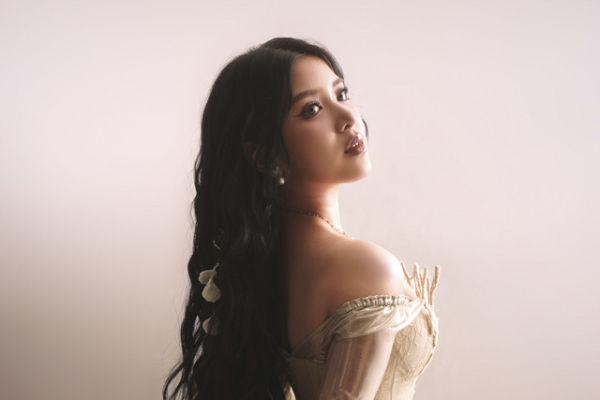 Tiara Andini menggelar pertunjukan istimewa bertajuk Tiara Andini Edelweiss Showcase. Foto: Dok. Istimewa