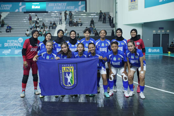 Tim futsal putri UNY di ajang Campus League Regional Yogyakarta di GOR Ki Bagoes Hadikoesoemo UII, Senin (10/11). Foto: Dok. Campus League