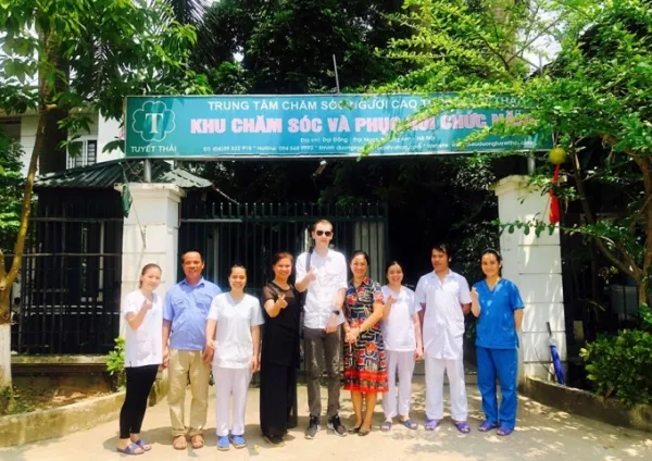 German and Japanese experts: the golden key for Vietnam in the aging race - 1