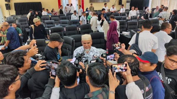 Rasnal saat RDP di DPRD Sulsel, Rabu (12/11/2025). Foto: kumparan