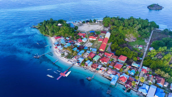 Keindahan Pulau Labengki. Foto: Bedjok/Shutterstock