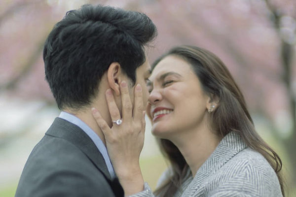 Luna Maya dilamar Maxime Bouttier di Jepang. Foto: Instagram @lunamaya