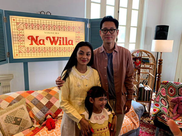 Para pemeran film Na Willa memberi tanggapan saat konferensi pers di Cikini, Jakarta Pusat, pada Rabu (12/11/2025). Foto: Vincentius Mario/kumparan