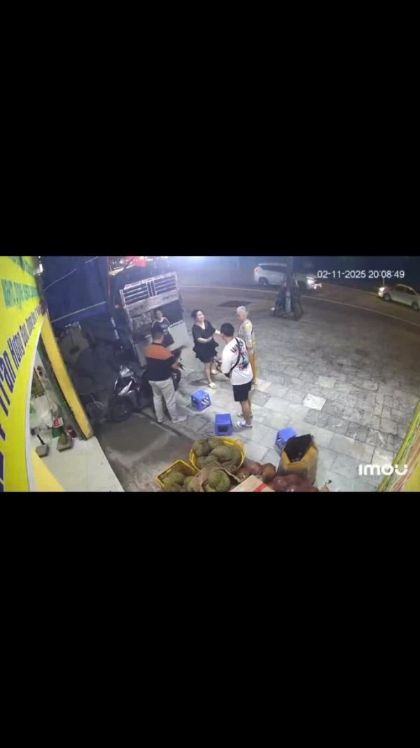 A Phu Quoc man appeared in a Korean newspaper when he helped tourists find their lost mother