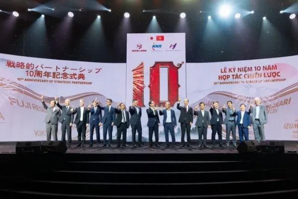 Nam Long Group celebrating 10 years of partnership with its Japanese partners. Photo courtesy of Nam Long