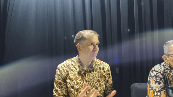 President Director of Ericsson Indonesia, Singapore, Philippines, and Brunei, Daniel Ode usai acara puncak Hackathon 2025 Powered by Ericcson and Qualcomm, Jakarta, Jumat (14/11/2025).  Foto: Thomas Bosco/kumparan