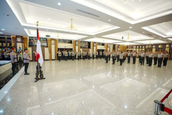 Upacara kenaikan pangkat Polri di Rupatama Mabes Polri, Jakarta Selatan, Senin  (6/10/2025) malam.  Foto: Dok. Humas Mabes Polri