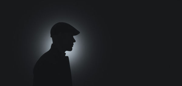 Ilustrasi siluet laki-laki. Foto: Shutterstock