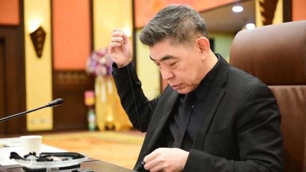 ธอส. จัดกิจกรรมจิตอาสา “ประดิษฐ์ริบบิ้นสีดำ” ถวายความอาลัย