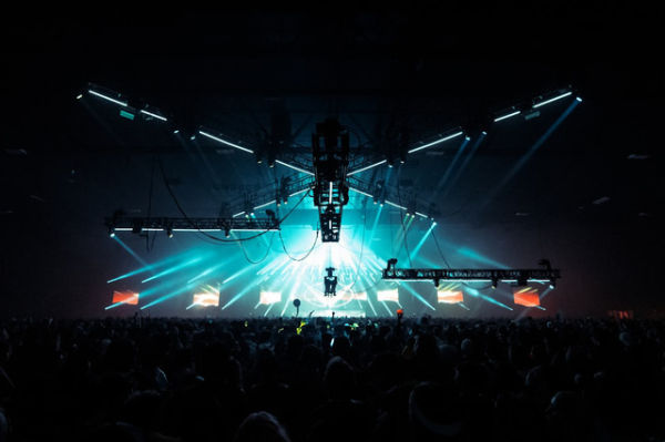 Ilustrasi hasil D'Academy 7 tadi malam 19 November. Foto: Unsplash.com/Colin Lloyd