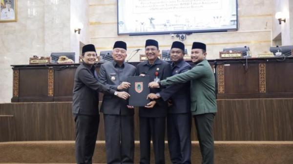 Rapat paripurna penetapan Raperda APBD 2026 3