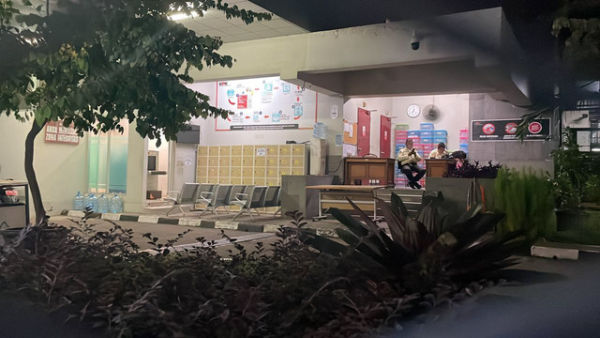 Suasana di Rutan Gedung Merah Putih KPK usai eks Dirut ASDP Ira Puspadewi, serta dua mantan direksi ASDP Harry Muhammad Adhi Caksono dan Muhammad Yusuf Hadi, menerima rehabilitasi dari Presiden Prabowo Subianto, Selasa (25/11/2025) malam. Foto: Fadhil Pramudya/kumparan