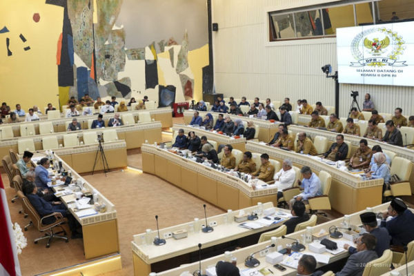 Otorita Ibu Kota Nusantara (IKN) menghadiri Rapat Kerja dan Rapat Dengar Pendapat bersama Komisi II DPR RI yang digelar di Gedung Nusantara Jakarta pada Selasa (25/11/2025). Foto: Dok. Humas OIKN