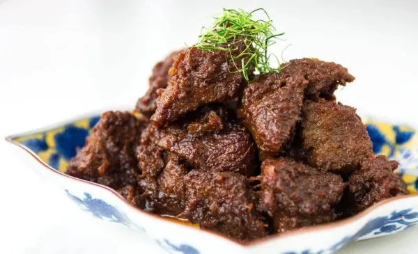 Kari Ayam dari Malaysia Berhasil Kalahkan Rendang dari Indonesia