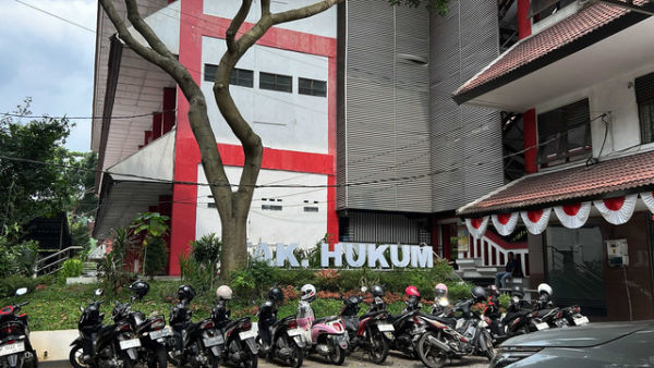 Fakultas Hukum Untag Semarang. Foto: Muthia Firdaus/kumparan