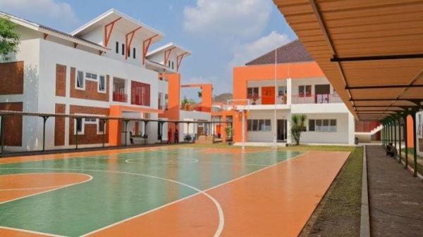 SEKOLAH RAKYAT - Suasana uji coba Sekolah Rakyat di Sentra Handayani, Jakarta Timur, Kamis (10/7/2025). (Fahdi Fahlevi)