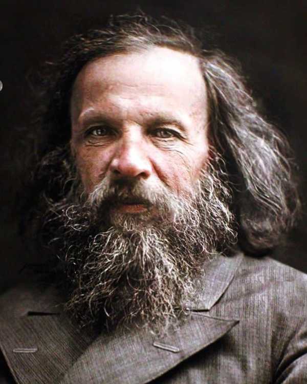 Dmitri Mendeleev's Periodic Table (1)