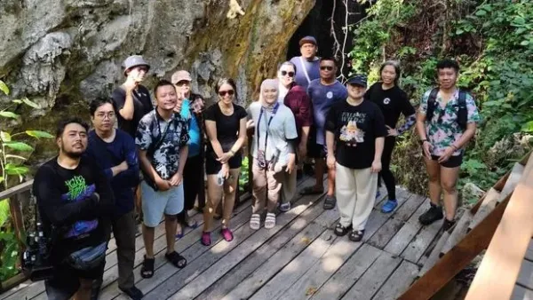 Gua Gumantung di Maratua