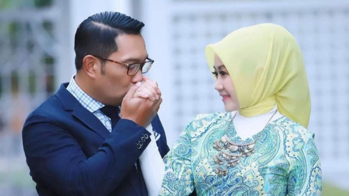 RIDWAN KAMIL CERAI - Atalia Praratya gugat cerai Ridwan Kamil.