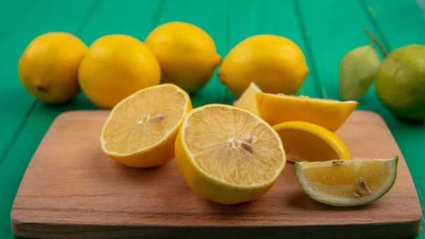 म्हणूनच लिंबाची साल कॅल्शियम पोटॅशियम आणि मॅग्नेशियमचा एक समृद्ध स्रोत आहे. लिंबाची साल आरोग्यासाठी अत्यंत फायदेशीर ठरते. 