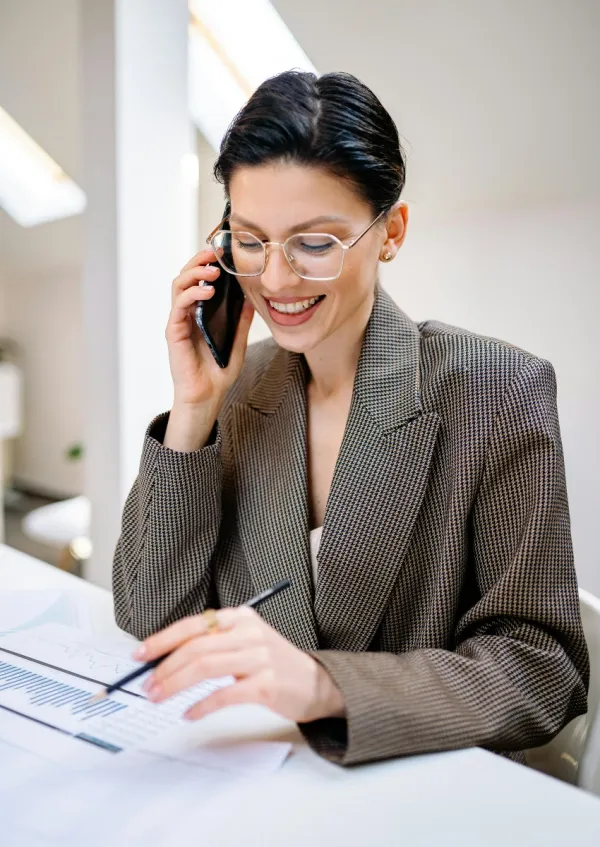 woman working a standardized work week
